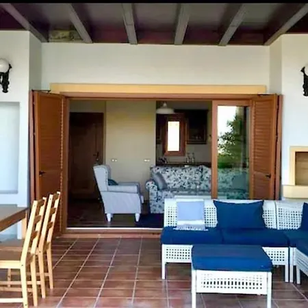 Breathtaking Sea View With A Peaceful Garden Апартаменты *
