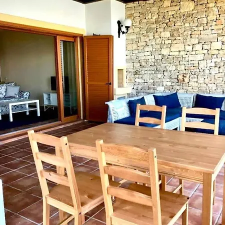 Апартаменты Breathtaking Sea View With A Peaceful Garden Бодрум